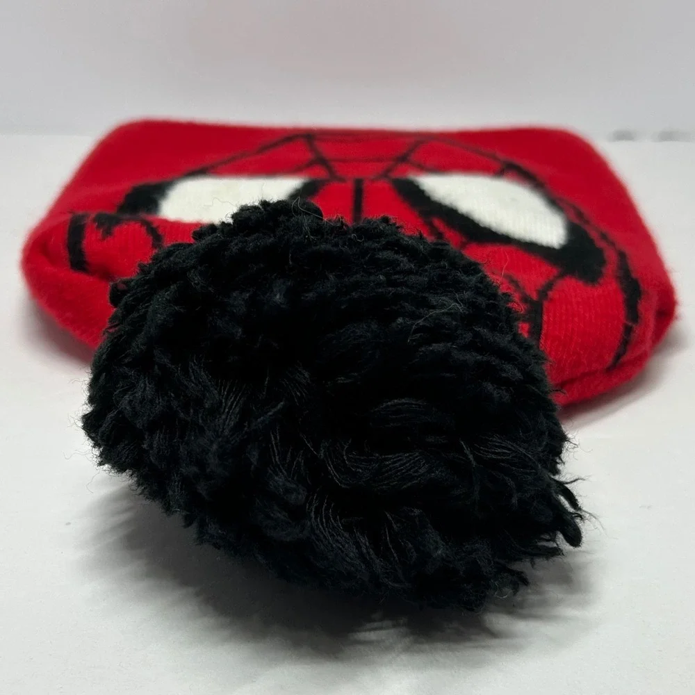 Marvel Ultimate Spider-Man Beanie Hat‎ Red Black Knit Pom Pom OSFM